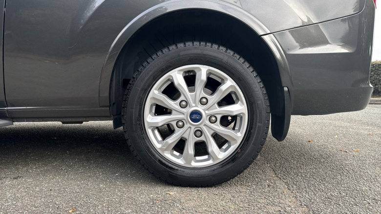 Ford Tourneo Custom Transit Custom Tourneo L2 Diesel Fwd 2.0 EcoBlue Hybrid 130ps L/R 8 Seater Titanium